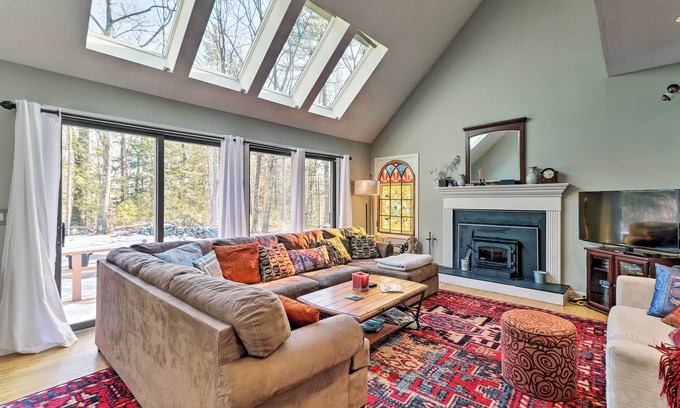 Goshen Cabaña | Peaceful Goshen Cottage w / Screened Porch & Views!