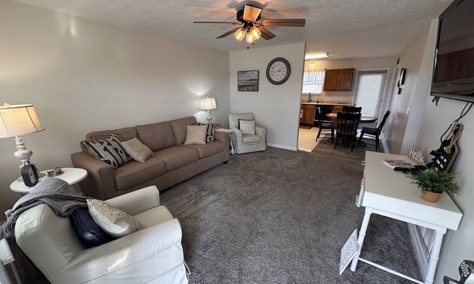 Dry Ridge Condominio | Peaceful Haven 2BR/1BA Condo - Mins from The Ark Encounter & The Creation Museum