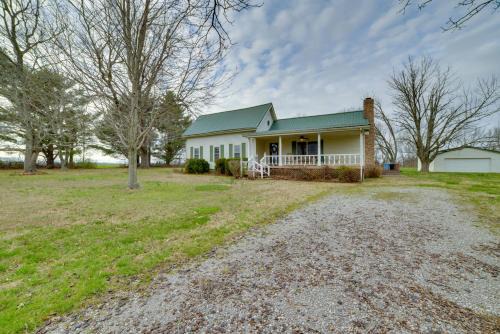 Almo Casa | Peaceful Hazel Cottage with Deck and Yard!