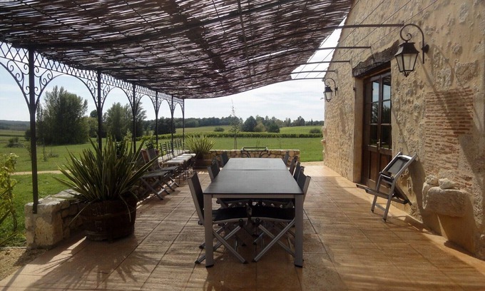 Gontaud Casa | Vacaciones tranquilas en el corazón de un viñedo!