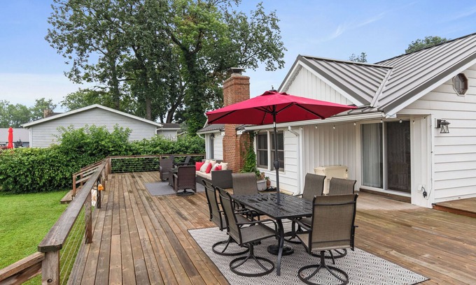 Bristol Casa | Peaceful Lakehouse Crystal Clear Water Views Family Fun