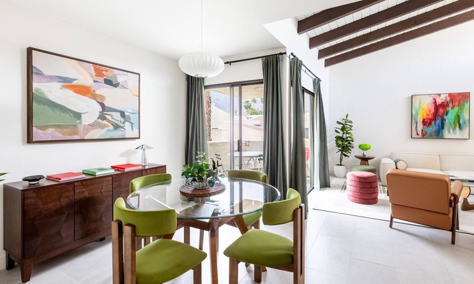 Sunrise Villas Condominio | Peaceful Palm Springs Escape