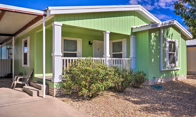 Portales Casa | Peaceful Portales Escape w/ Patio & Grill!