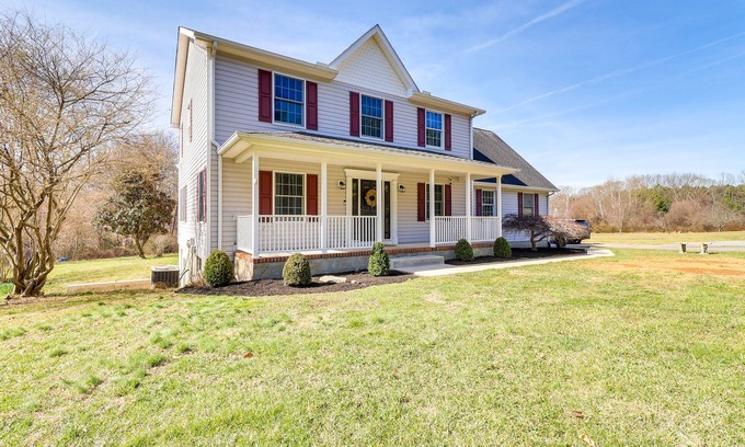 Queenstown Casa | Peaceful Queenstown Home w/ Deck & Grill!