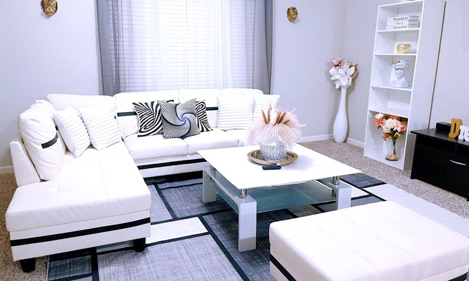 Anna Casa | Peaceful Quiet Clean Suite Private in a house attached full bathroom.
