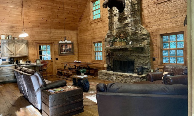 Garfield Cabina | Peaceful, Secluded Cabin near Beaver Lake
