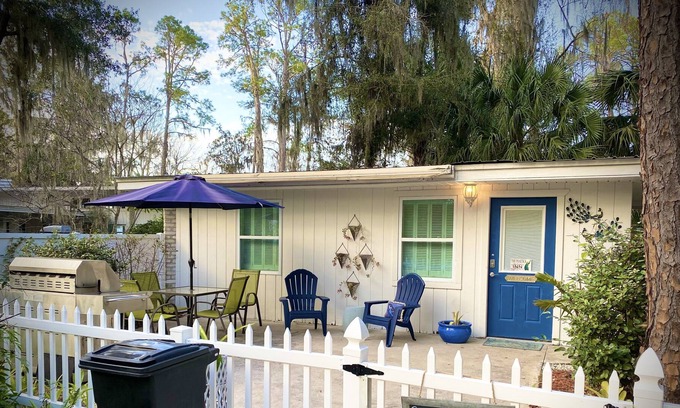 Palatka Cabaña | Peacock Cottage Palatka