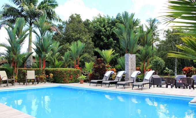 El Tanque Casa | Peacock Country Estate with 7 bedrooms, WiFi, fitness room in serene La Fortuna