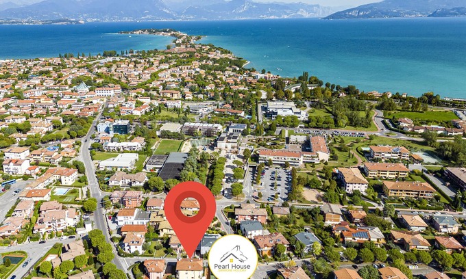 Lugana Apartamento | Pearl House - Sirmione Holiday ( Private Jacuzzi)