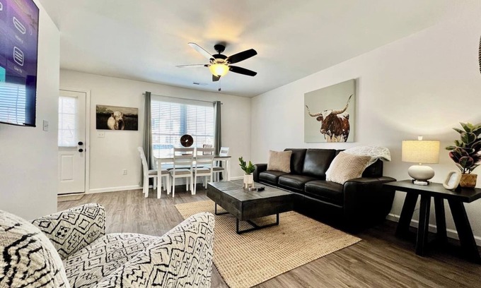 Batesville Casa | Pearl of a new construction home Batesville, IN