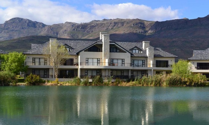 Cape Winelands Cabina | Pearl Valley-Golf Safari SA