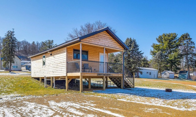 Blanchardville Cabina | Pecatonica River Cabin ~ 9 Mi to Yellowstone Lake