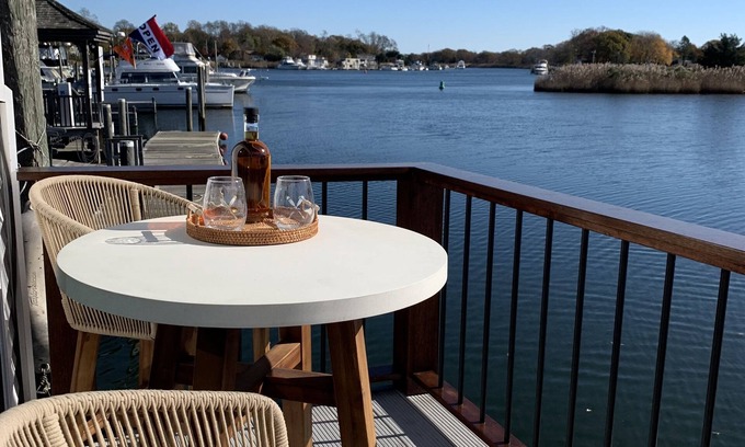 Riverhead Alquiler De Eote | Peconic River Boatel