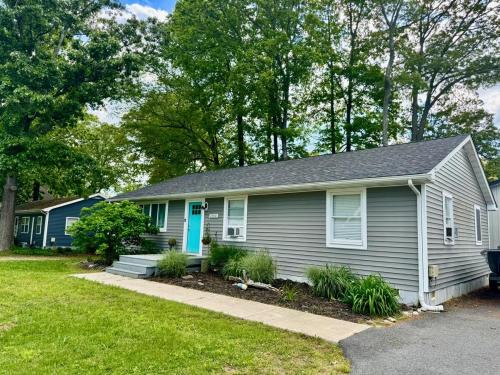 Rehoboth Beach Casa | Peek-a-Boo view-Angola by the bay