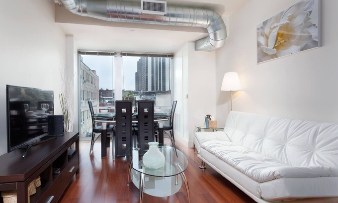 Center City West Apartamento | Pelican Fully Furnished Apartments