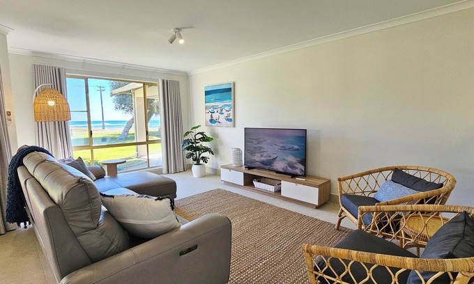 Kalbarri Villa | Pelican Shore Villa 21 - Kalbarri, WA