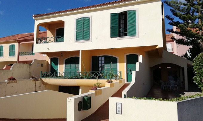 Peniche Villa | Casa de playa PENICHE en la playa de la consolación