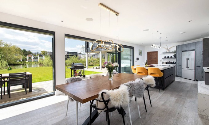 Cirencester Casa | Peninsula (ML09) Lower Mill Estate