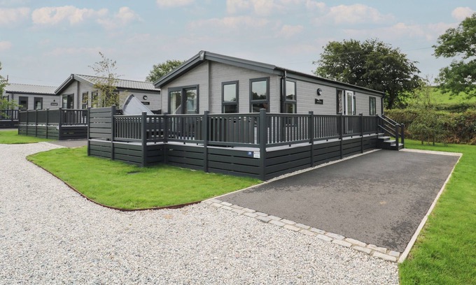 Fowey Cabina | PENMARLAM LODGE RETREAT 19, family friendly in Bodinnick