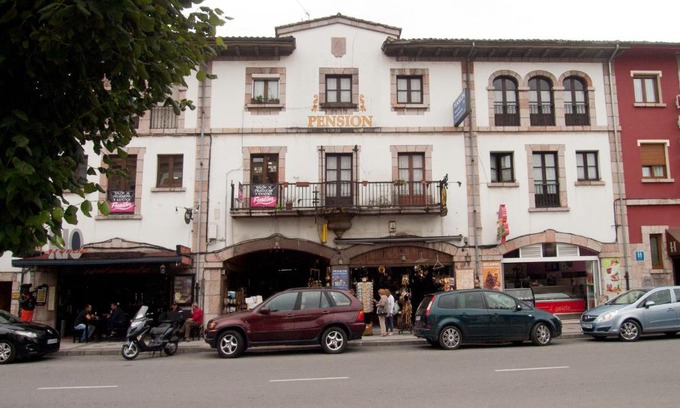 Cangas de Onís Casa | Pensión Plaza del Ayuntamiento