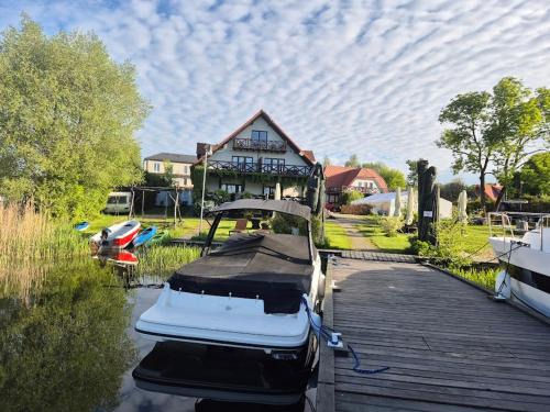 Kozin Cama Y Desayuno | Pensjonat Rybaczówka - noclegi, restauracja, port