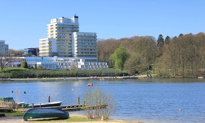 Bad Segeberg Apartamento | Penthouse apartment with a fantastic view of Lake Segeberger See