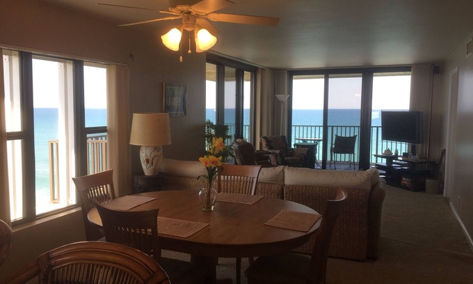 Hutchinson Island South Condominio | Penthouse Frente al Mar con envoltura alrededor de balcón