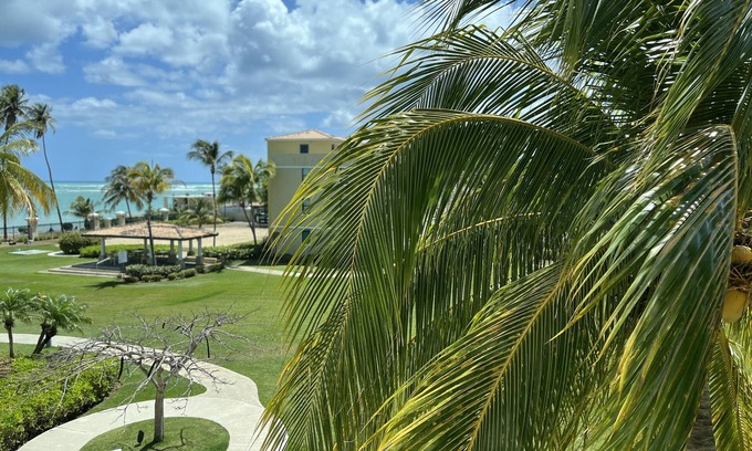 Loiza Apartamento | AQUATIKA PARADISE PH at BEACH AREA