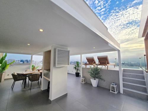 Miraflores Apartamento | Penthouse Luxe private Jacuzzi King AC