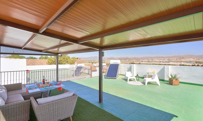 Churriana Casa | PENTHOUSE NEAR BEACH AND MALAGA CITY 600MB WIFI FOR JOB. MONTHLY PRICE AVAILABLE