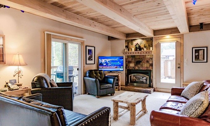 Warrior's Mark Condominio | Ático-exclusivo de estilo familiar, a poca distancia de ascensor, ciudad, piscina **