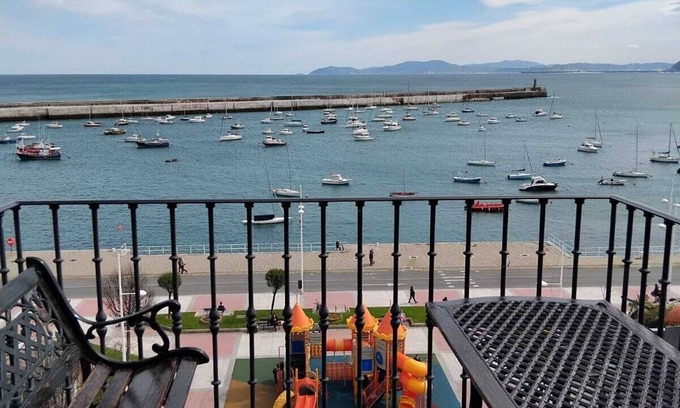 Castro Urdiales Casa | Ático con vistas al mar en pleno centro