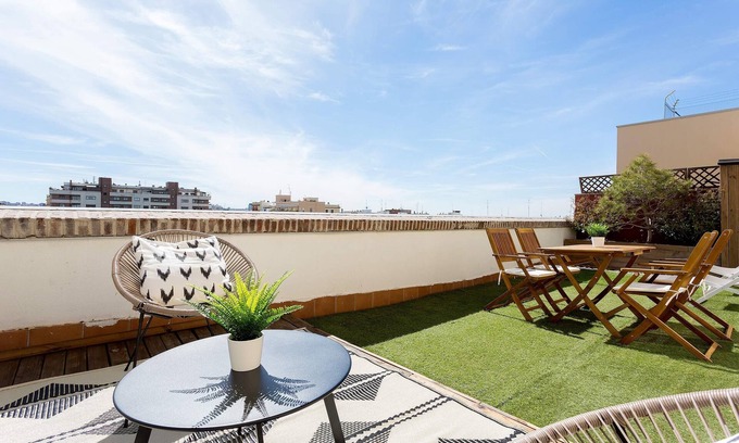 Palos de la Frontera Apartamento | Penthouse with terrace in Madrid. Delicias II