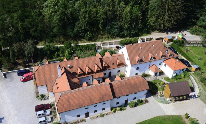 Brno-Lisen Casa | Penzion Kadlcův Mlýn