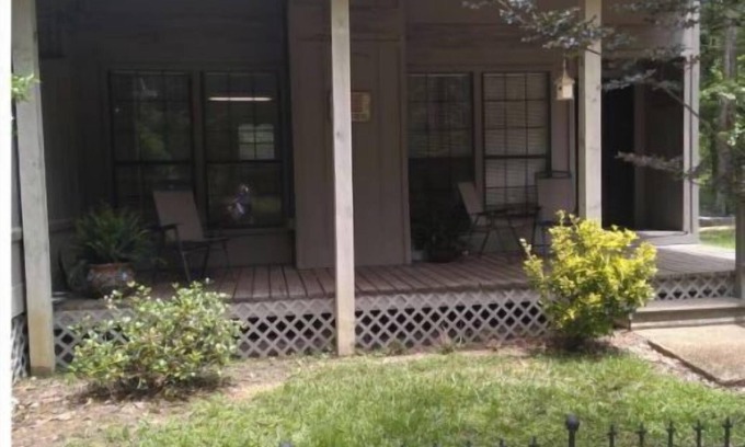 McComb Apartamento | Percy Quinn Vacation Rental B
