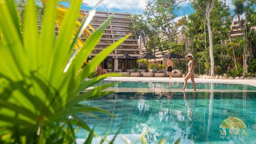 Ek Balam Village Apartamento | Peregrina Tulum 302B 1-Bedroom Luxury Condo