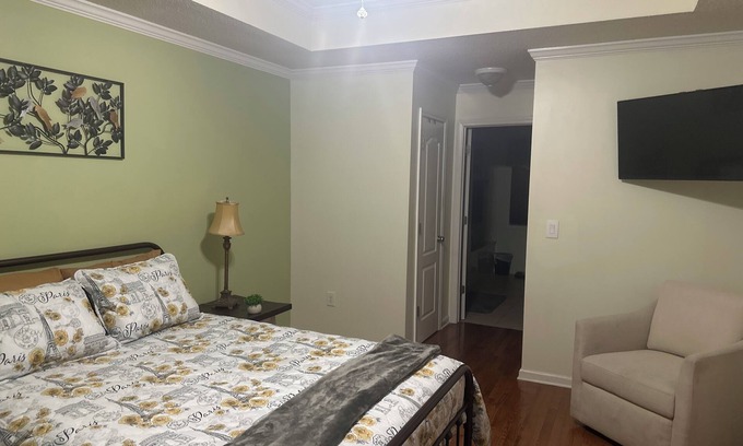 Northport Casa | Perfect 3-bedroom, 2 full bath home in Northport AL 7 miles from Bryant Stadium