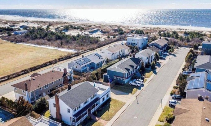 Lido Beach Casa | Perfect 4-Bedroom House Steps to Beach in Lido Beach, NY