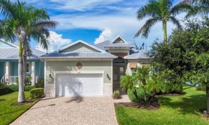 Cape Haze Casa | Perfect Florida Getaway with Private Lanai and Pool in Gated Community