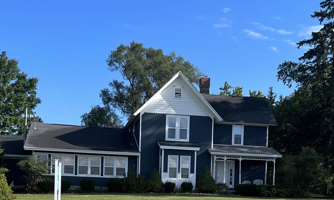 Elmira Otro | Hermosa casa de campo de concepto abierto con enormes restaurantes con capacidad para 18 personas y sala de estar