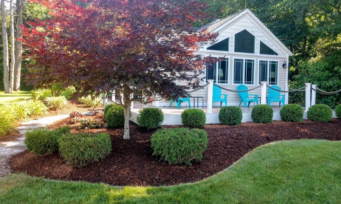 Waukazoo Woods Cabaña | Perfect Little Cottage