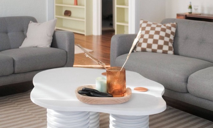 Cherry Street Casa | Perfect Location, 2 King Beds, Modern Design