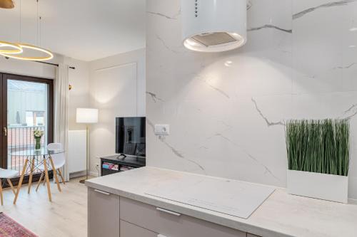 Praga Apartamento | Perfect Location - Modern Riverside Apartment