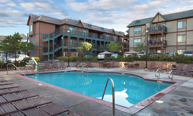 Solvang Complejo | Perfect Resort in Charming Solvang California