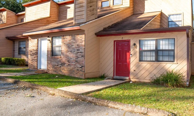 Tallahassee Casa | Perfect Safe Home Near FSU Stadium/Resturants
