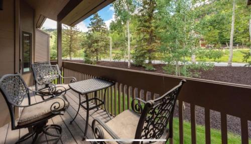 Deer Valley Casa | Perfect Summer Getaway! DV Lakeside Villa Spectacular Mtn Views with Pool and Hot Tub