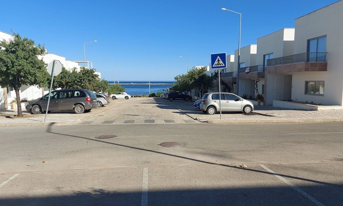 Fuseta Apartamento | Perfectly located apartment. Close to the town and the beaches.