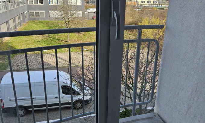 Koetschlitz Apartamento | Perfekte Apartments mit Küche, Balkon, Waschmaschine, Trockner, Grill, W-lan