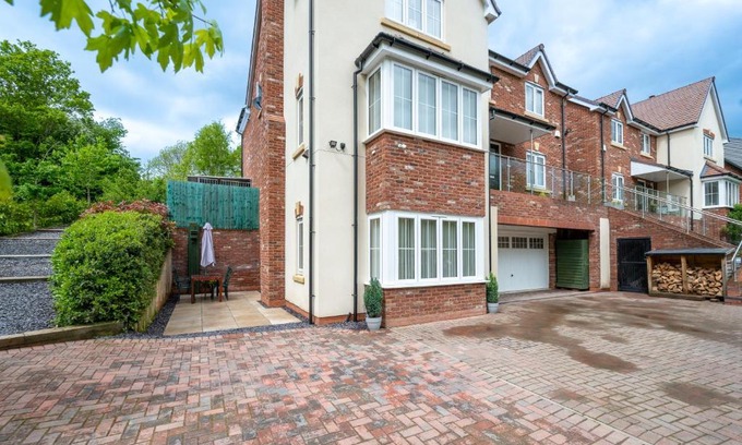 Shrewsbury Casa | Personal En-suite