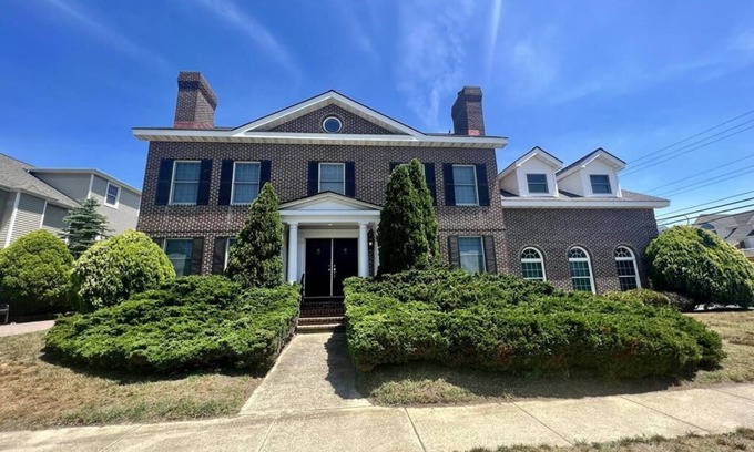 Townsend's Inlet Casa | Pet Friendly 3 Bedroom that Sleeps 10